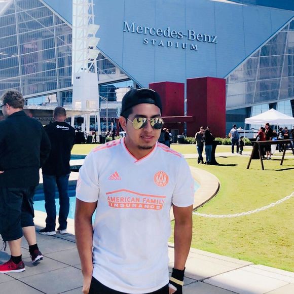 Meet your Posher, Edvin - Picture 1 of 1